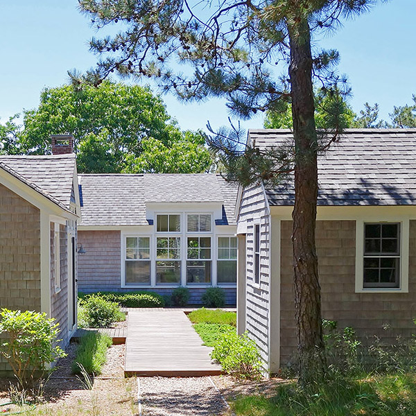 Cape Cod house by Architect Paul Krueger