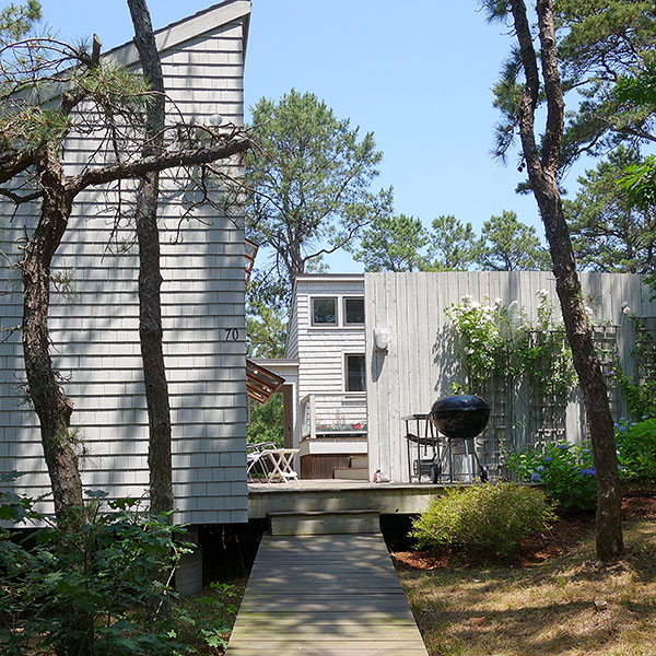 Cape Cod house by Architect Paul Krueger